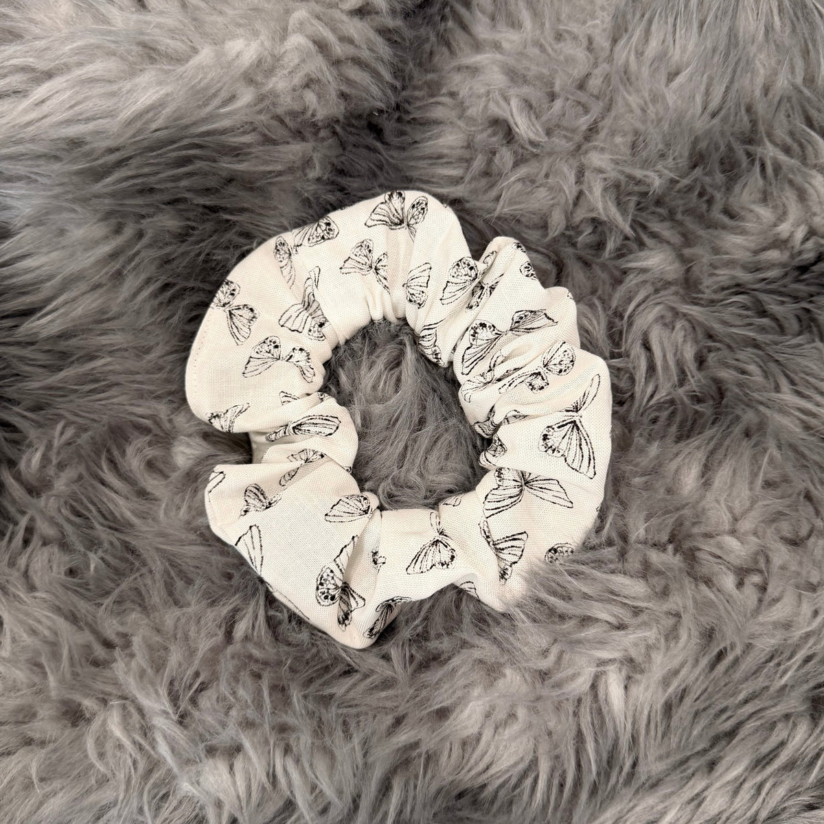 Butterflies - Scrunchie Medium